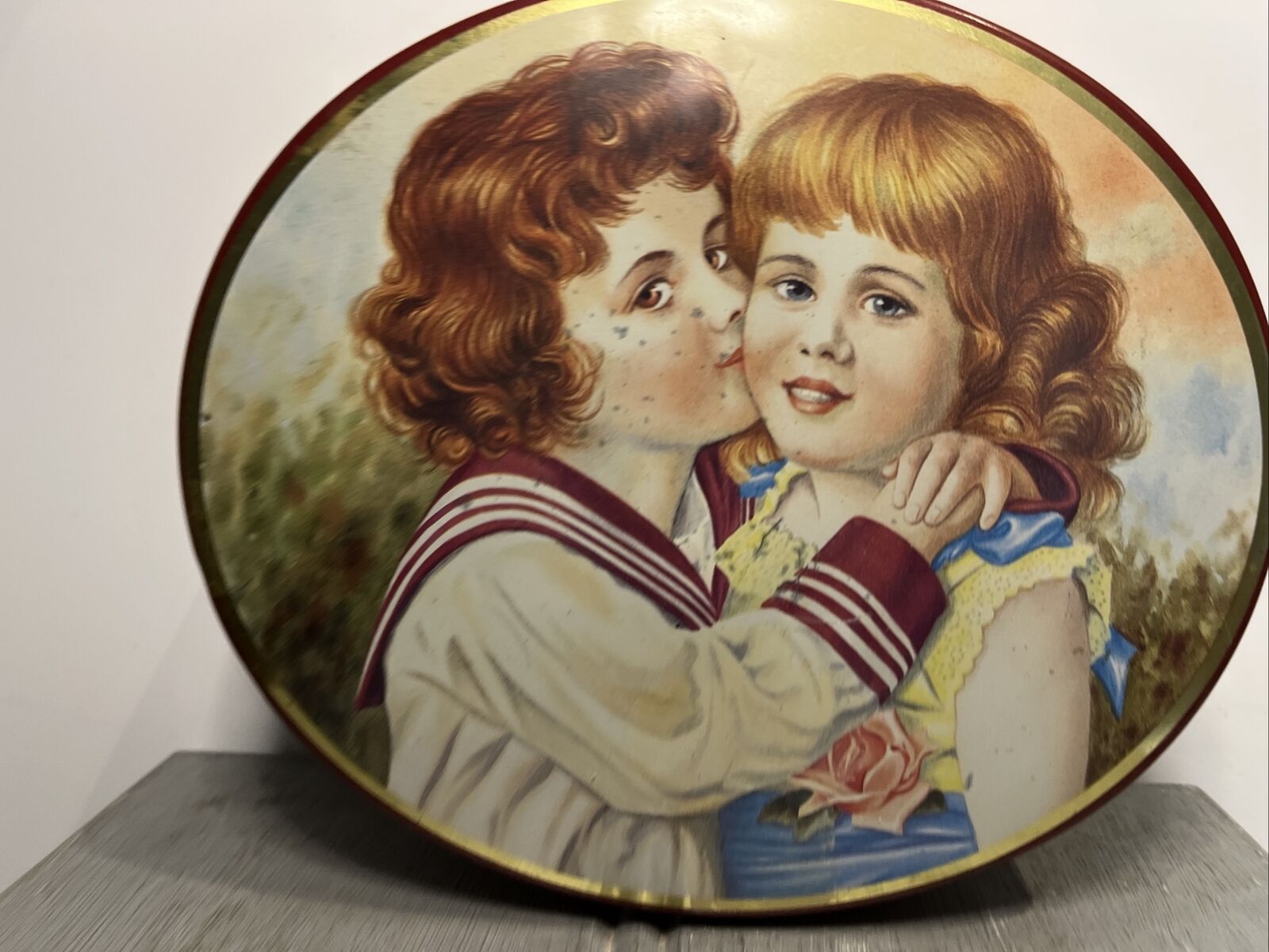 Two Cute Girls by Ashbury EMPTY Collectable Tin Container Display