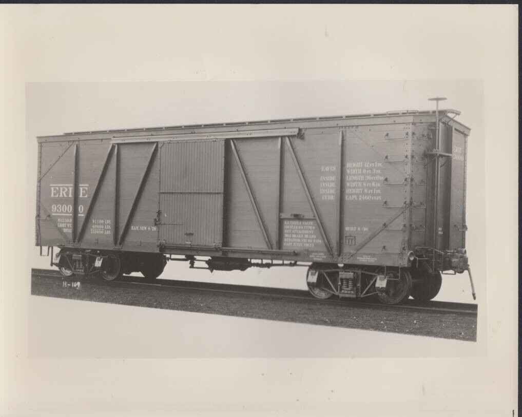 Erie Railroad photo wooden box car #93000 Built 1920