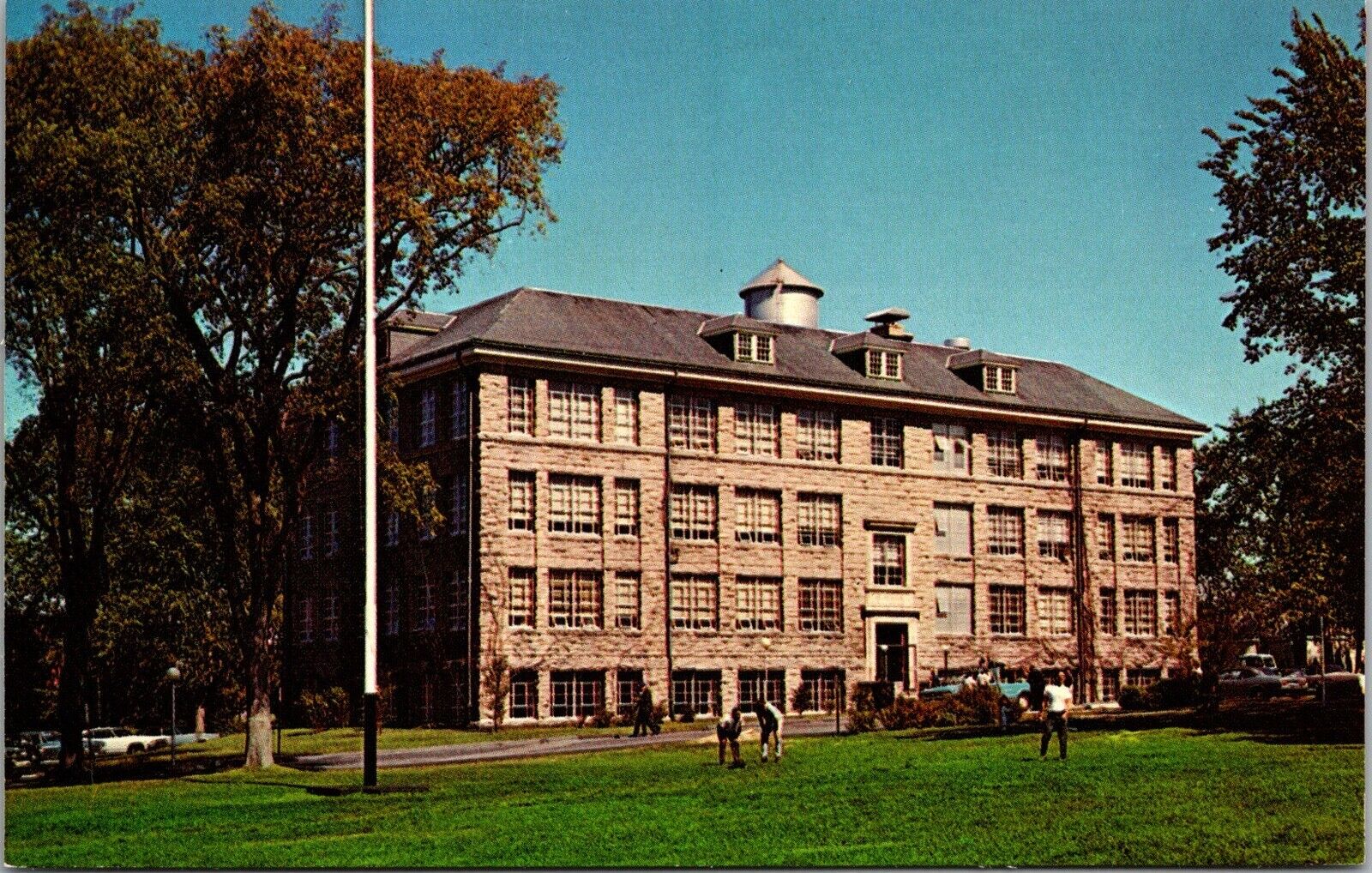 Bliss Hall~College of engineering University Rhode Island~Chrome Postcard KA10
