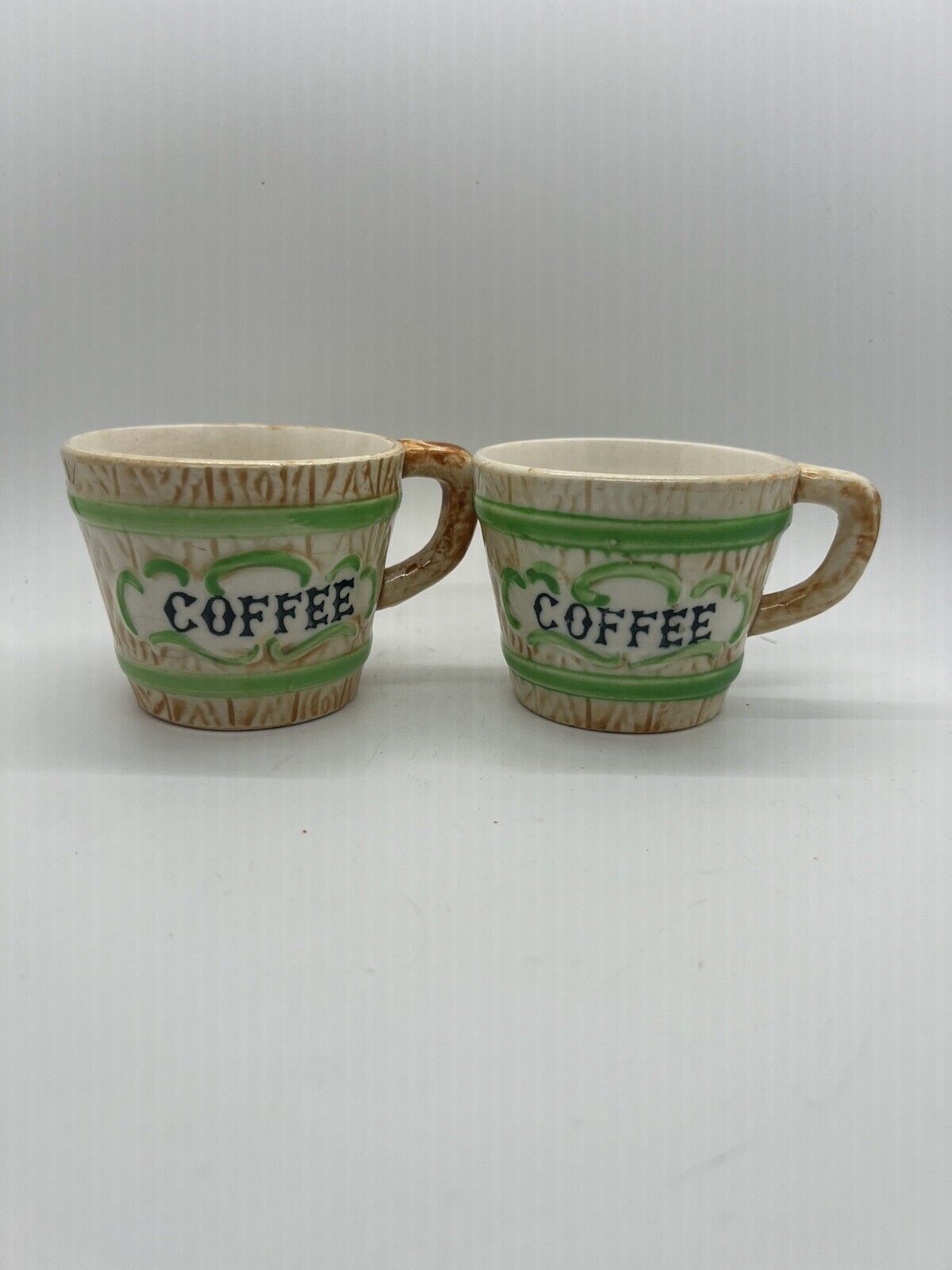 Ceramic Wood Look Vintage 2x Coffee Cups 2.5”