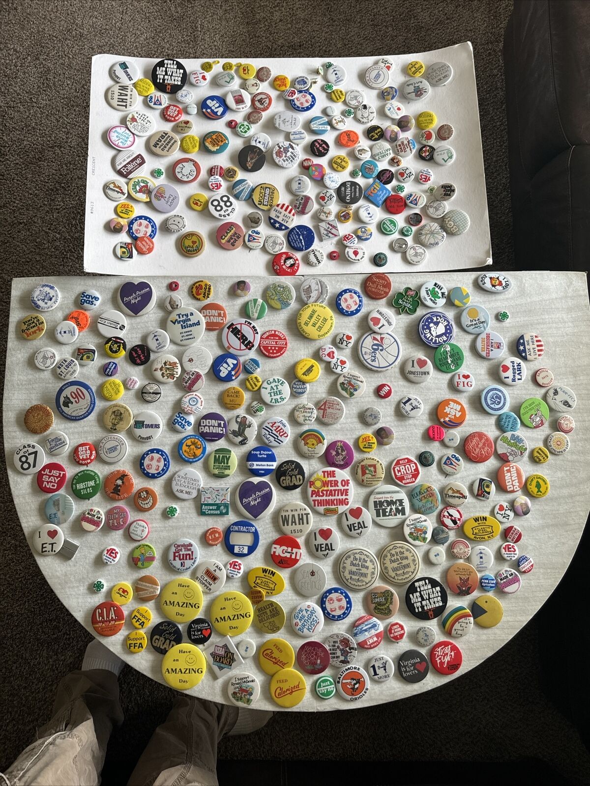 Vintage Collection Of Rare Buttons And Pins Over 325 Piece Lot Over 5 Pounds