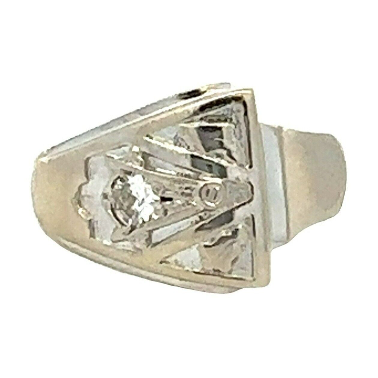 14K White Gold, Masonic Design Size 7 Ring 115