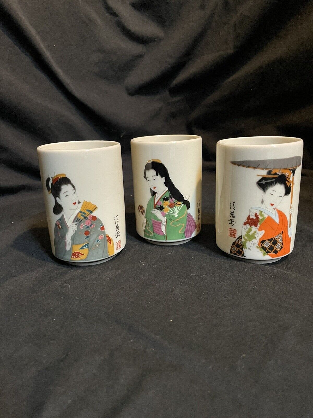 Yamayo Ceramic Japanese Geisha Sake Cup Set Of 3 / Hand Painted