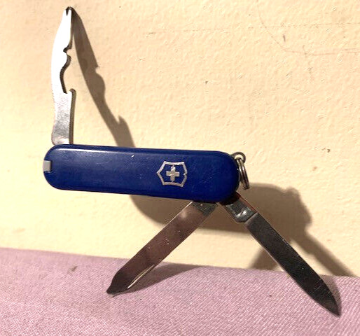 Genuine Victorinox Rally Swiss Army 58MM Blue Multi-Tool Knife - Great Condition