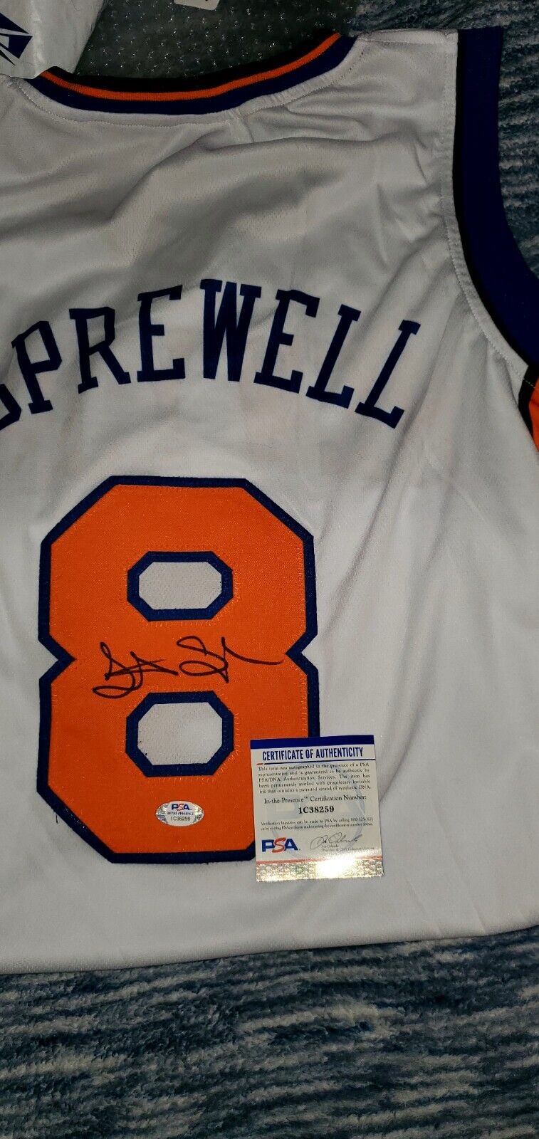 New York Knicks  Latrell Sprewell Signed Jersey AUTO XL PSA COA