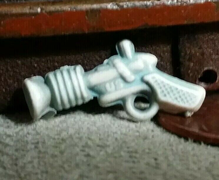 Vintage plastic SPACE RAY GUN BLASTER gumball charm prize jewelry 