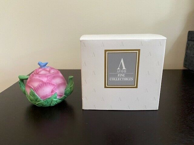AVON Season\'s Treasures Miniature Teapot Collection \