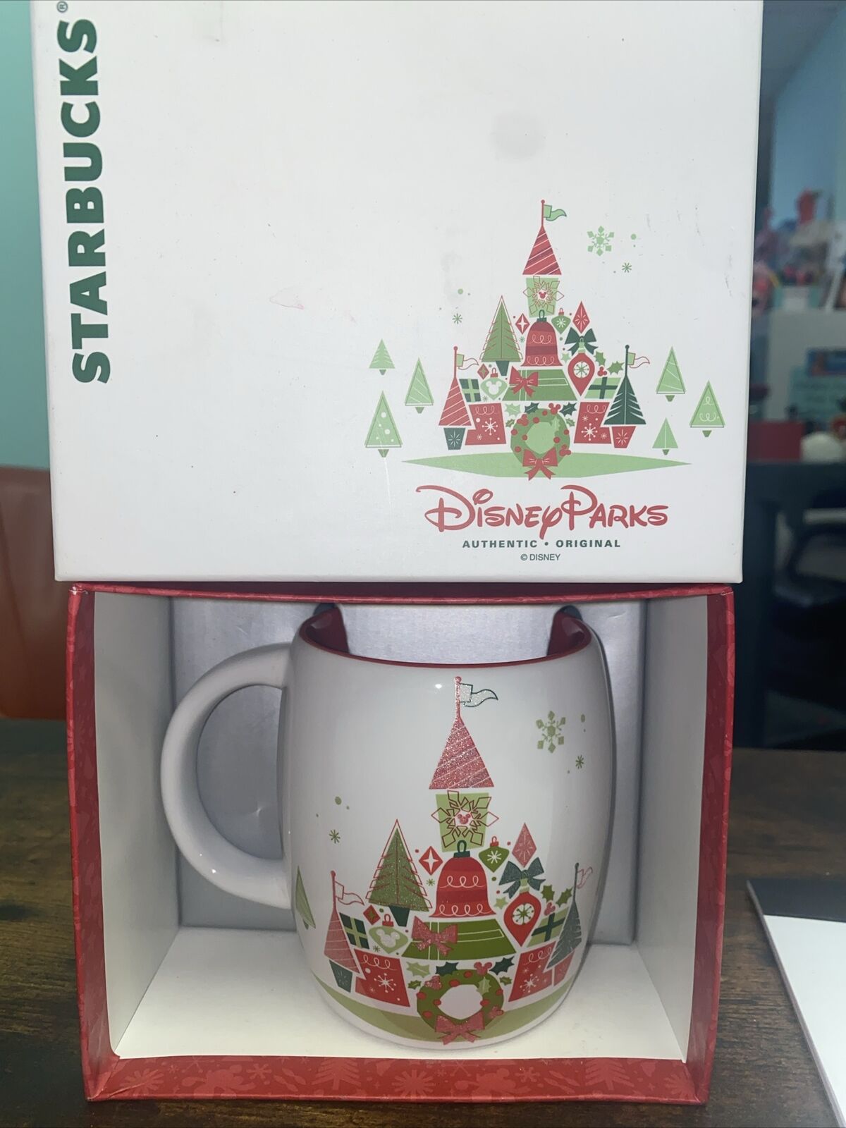 Starbucks Disney Parks Christmas Coffee Mug NEW IN BOX 12 oz collectors
