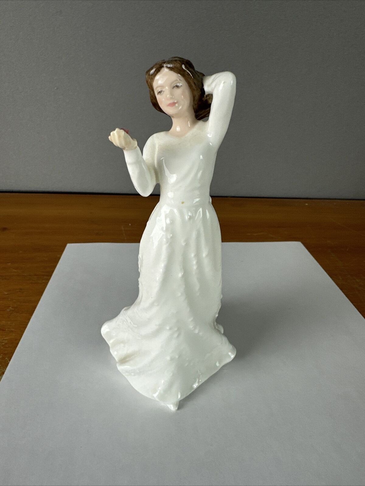 Royal Doulton With Love Figurine Sentiments HN3393 - England 6\