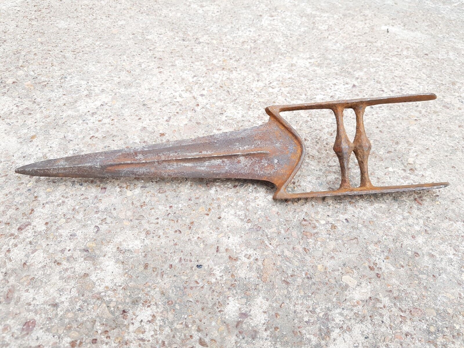 19c Vintage Original Indo Persian Bikaner State Iron Thick Handle Katar Dagger