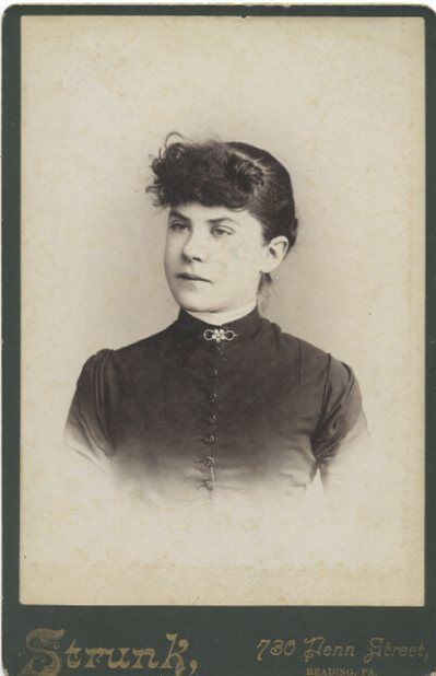 Cabinet Photo - Reading Pennsylvania Lady - Curly Bangs