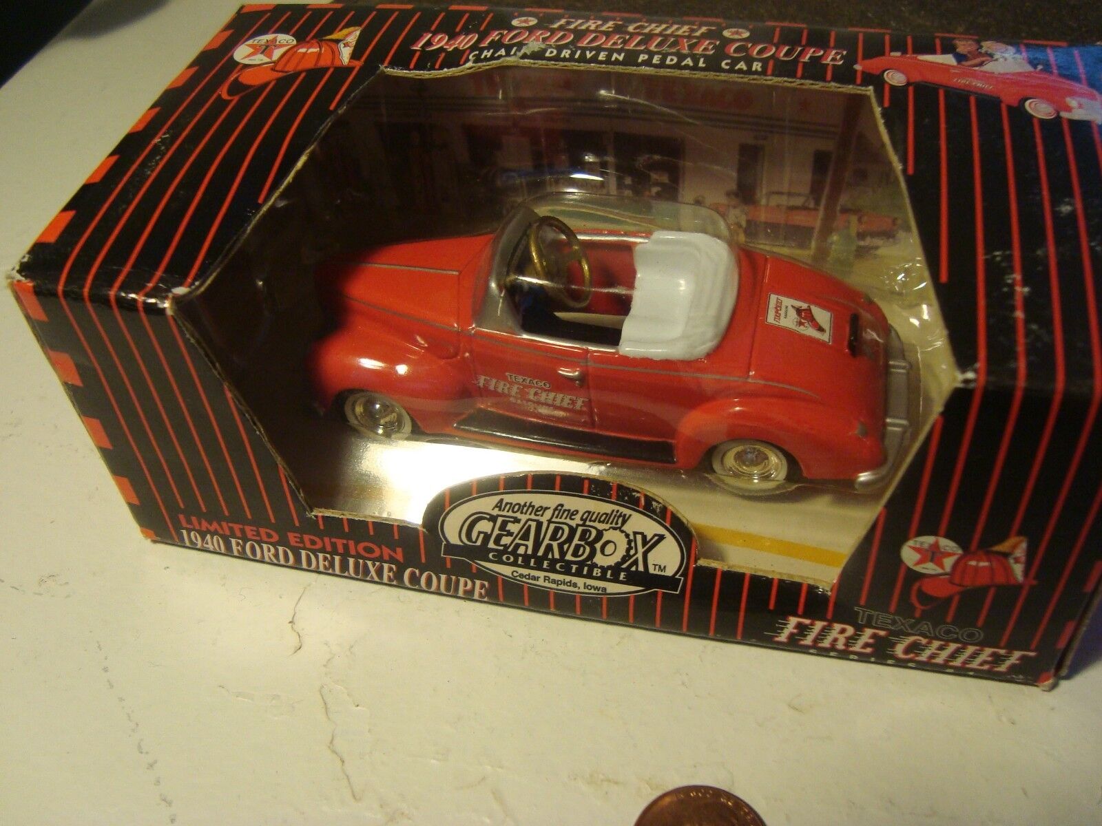 Texaco Fire Chief 1997 Gearbox Convertible Red 1940 Ford Coupe Pedal Toy Car 