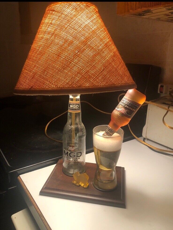 Miller Genuine Draft vintage 1999 man-cave lamp