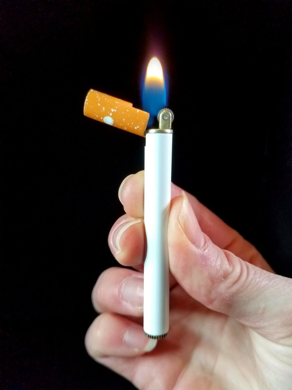 Refillable Windproof Butane Cigarette Shaped Novelty Cigar Gas Lighter Unique