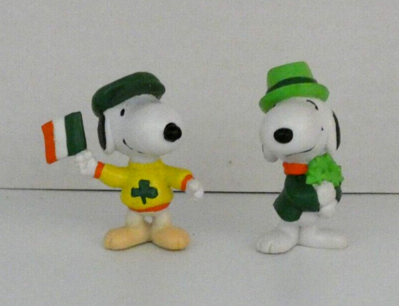 2 Vintage Applause St. Patrick’s Day Irish Snoopy Toy PVC Figure