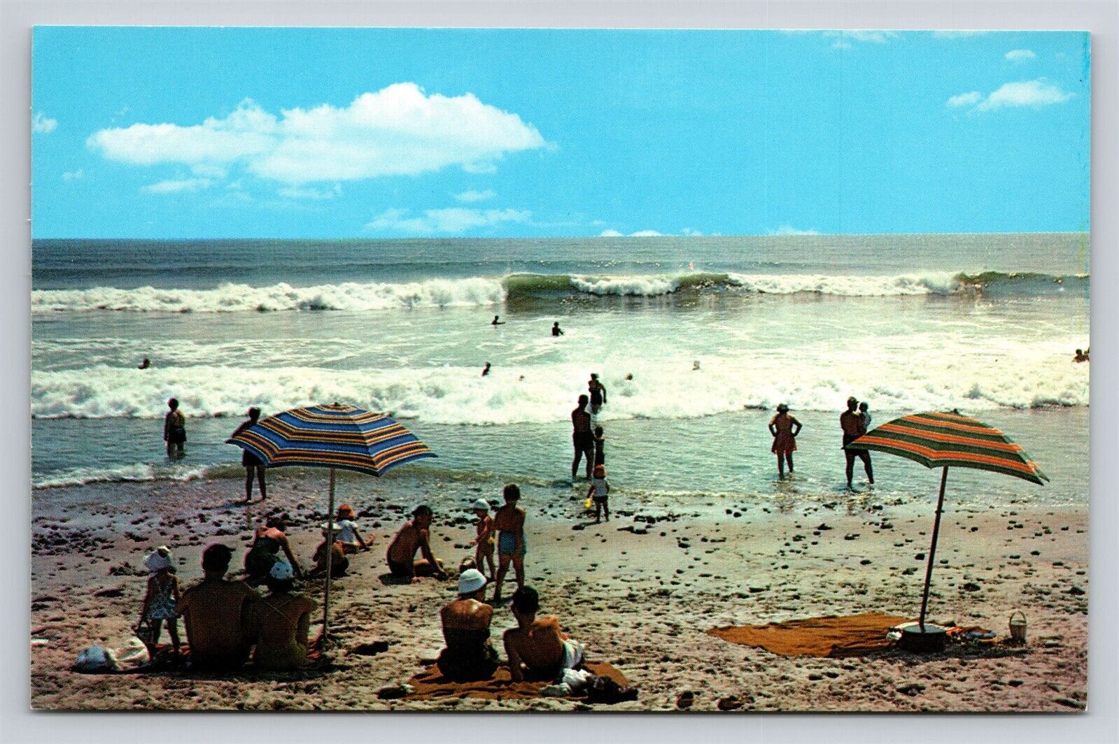 New Hampshire Seashore NH Vintage Postcard View Beach Bathers & Ocean Waves