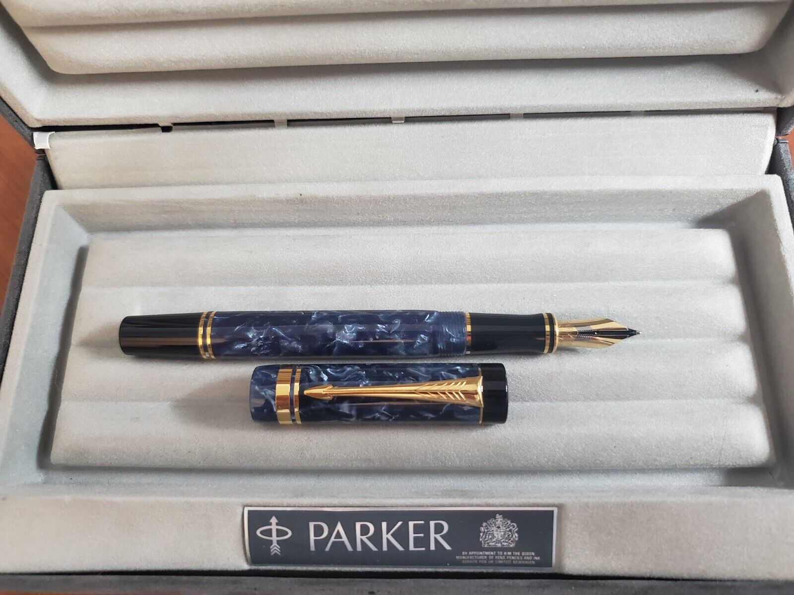 Parker duofold International Blue Marble 18k M Fountain Pen