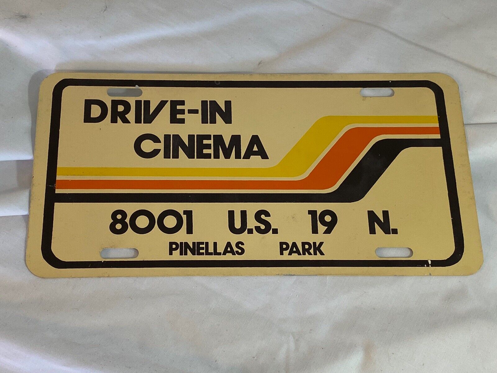 Vtg 1970s DRIVE IN CINEMA Movie THEATER SIGN- License Plate 8001 US 19 Florida￼