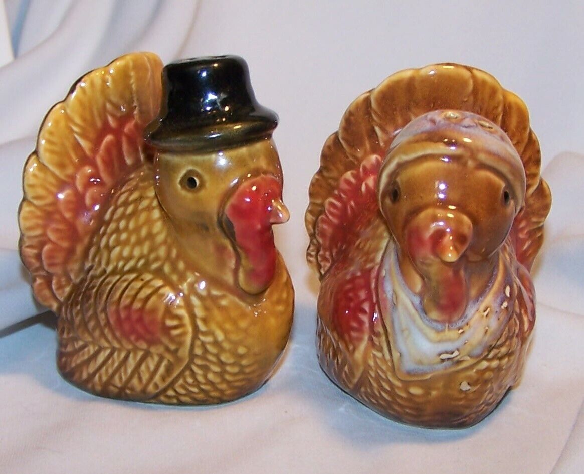 Turkey Pumpkin Salt Pepper Shaker Set-Ceramic-Mr. & Mrs. Turkey