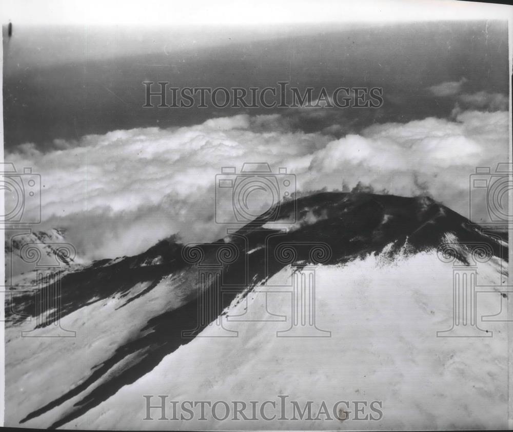 1956 Press Photo Aerial view of the peak of Mount Etna - spa84991