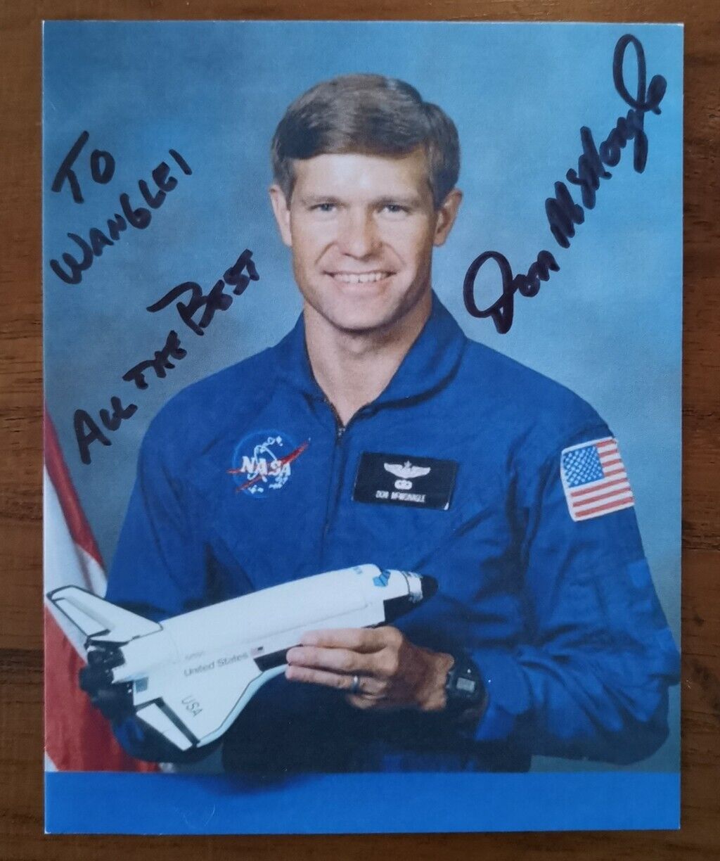 American astronaut Donald R. McMonagle\'s signature photo,STS-39/54/66，NASA