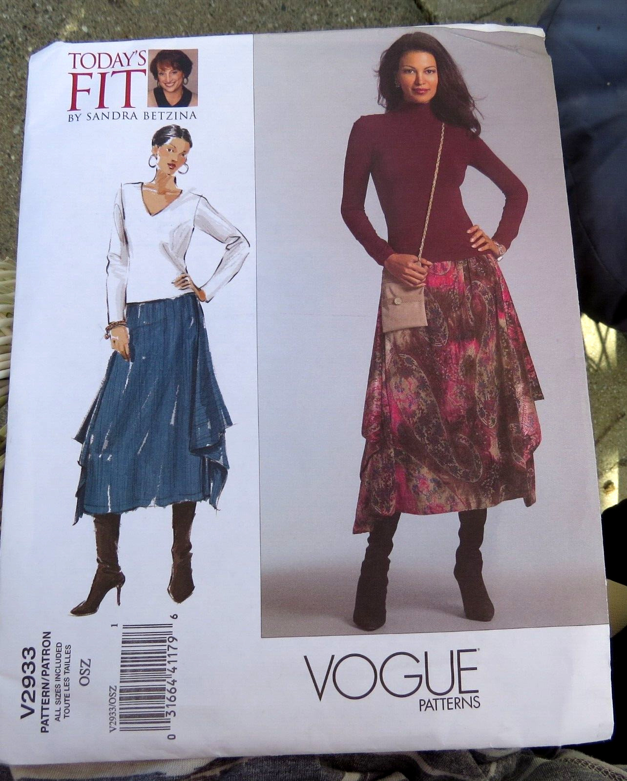 Vogue Sewing Pattern V2933,A line pull on skirt & pouch bag Betzina ALL SIZE