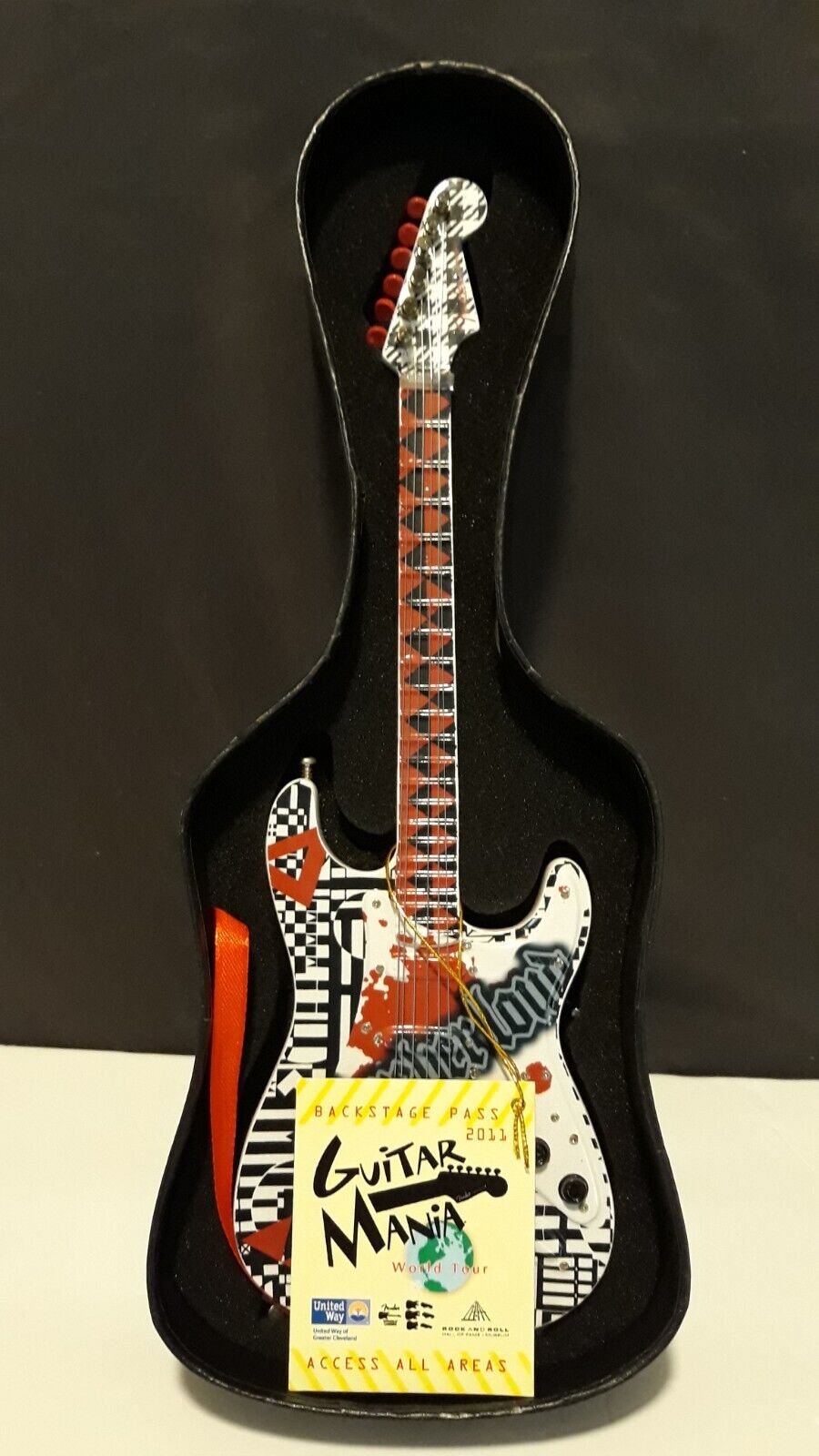 Fender Guitar Mania United Way Mini Replica Forever Loud  Strat & Case 2011