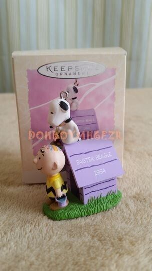 Hallmark 1994 Peanuts Easter Spring Snoopy Doghouse Charlie Brown Ornament
