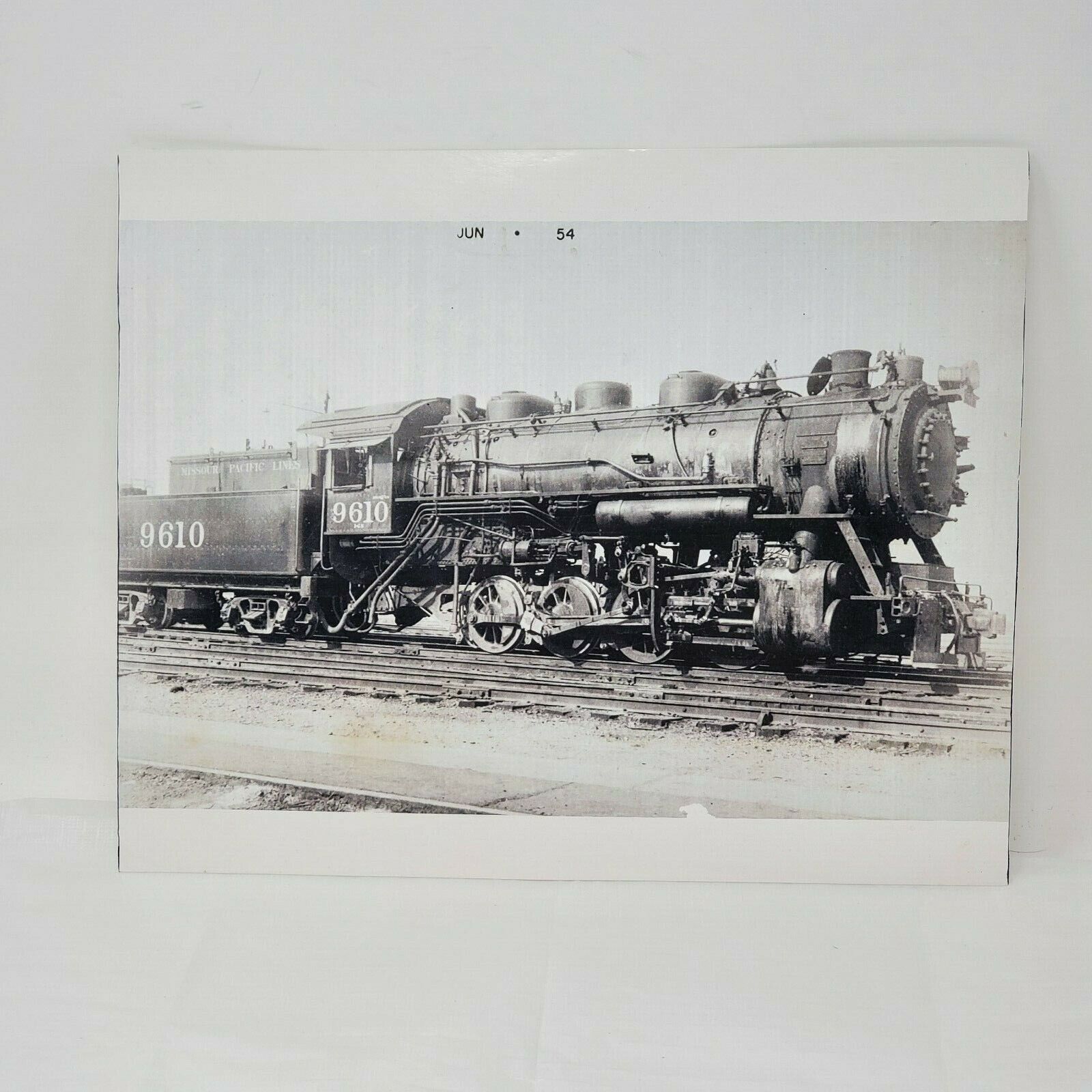 Missouri pacific lines locomotive 9610  black white  8X10 PHOTO