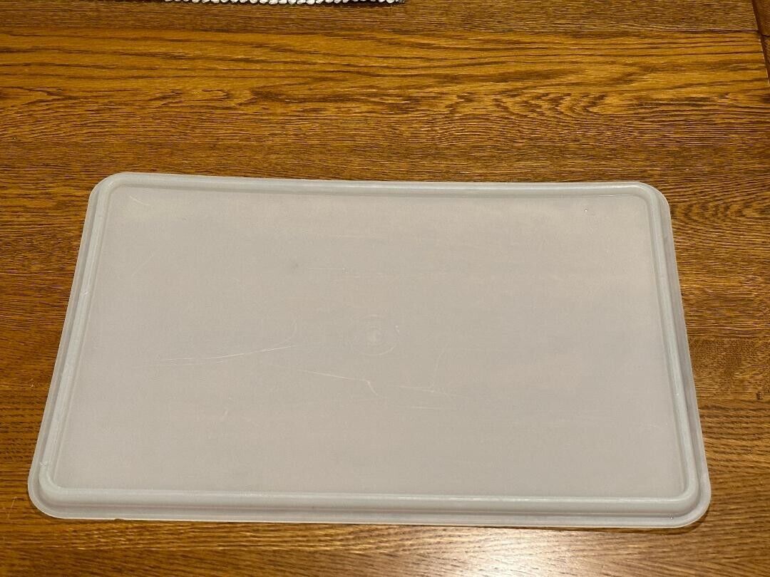 Vintage Tupperware Lid fits 9 x 13 Container