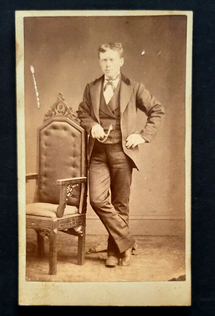 CDV Card Civil War Era Mid-19th Century Man Pocket Watch Photo original 