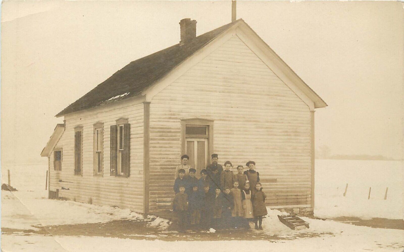 c1910 RPPC; Fleming School, Benton County IA Kids & Teachers Outside in Snow
