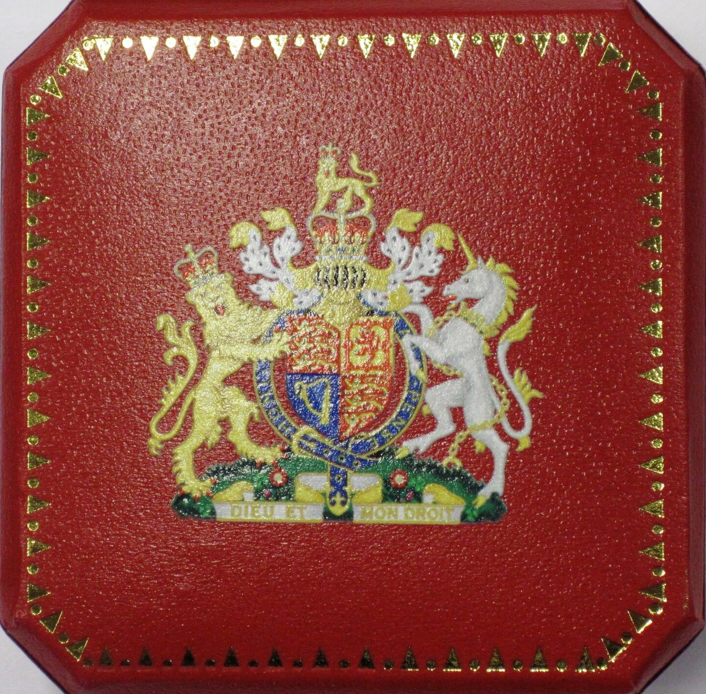 UK British Britain Royal English King Queen Coin Medal Case Box HMS BEF RAF Army