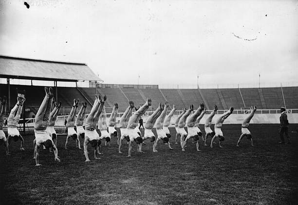 Norwegian gymnasts action walking hands 1908 London Olympics 1908 Old Photo