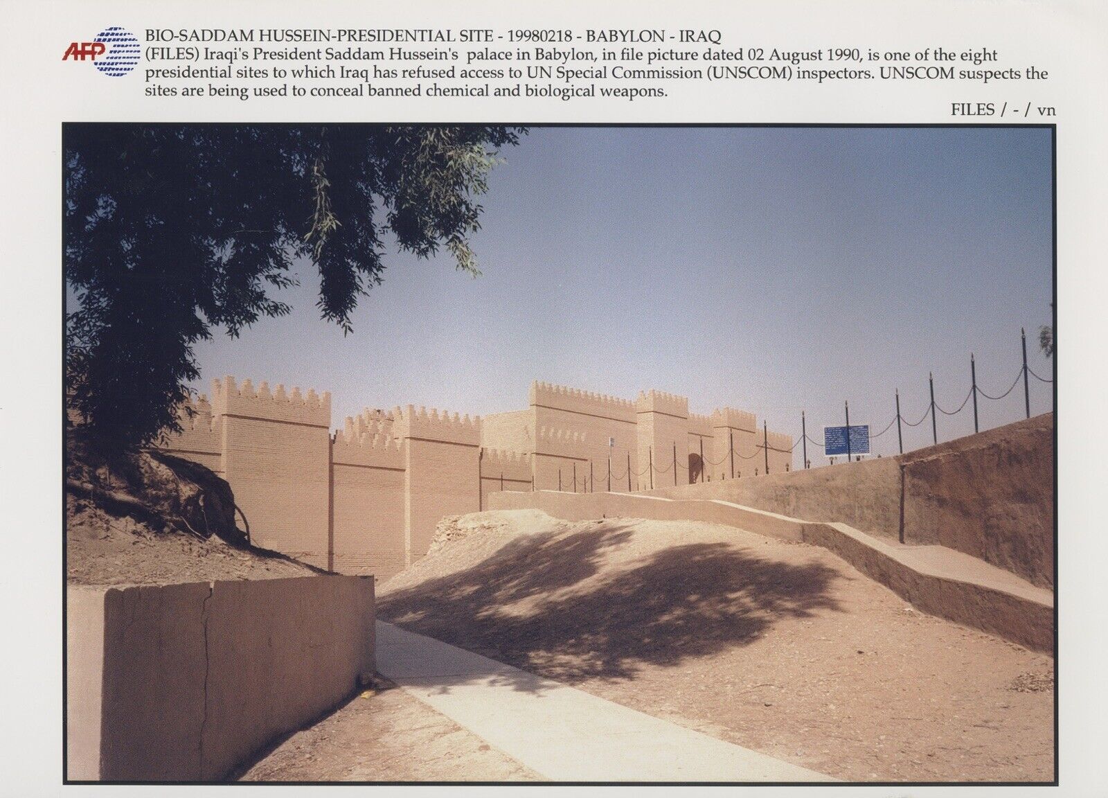 Iraq Baghdad Saddam Hussein President Palace   A26 A2680 Original  Photo