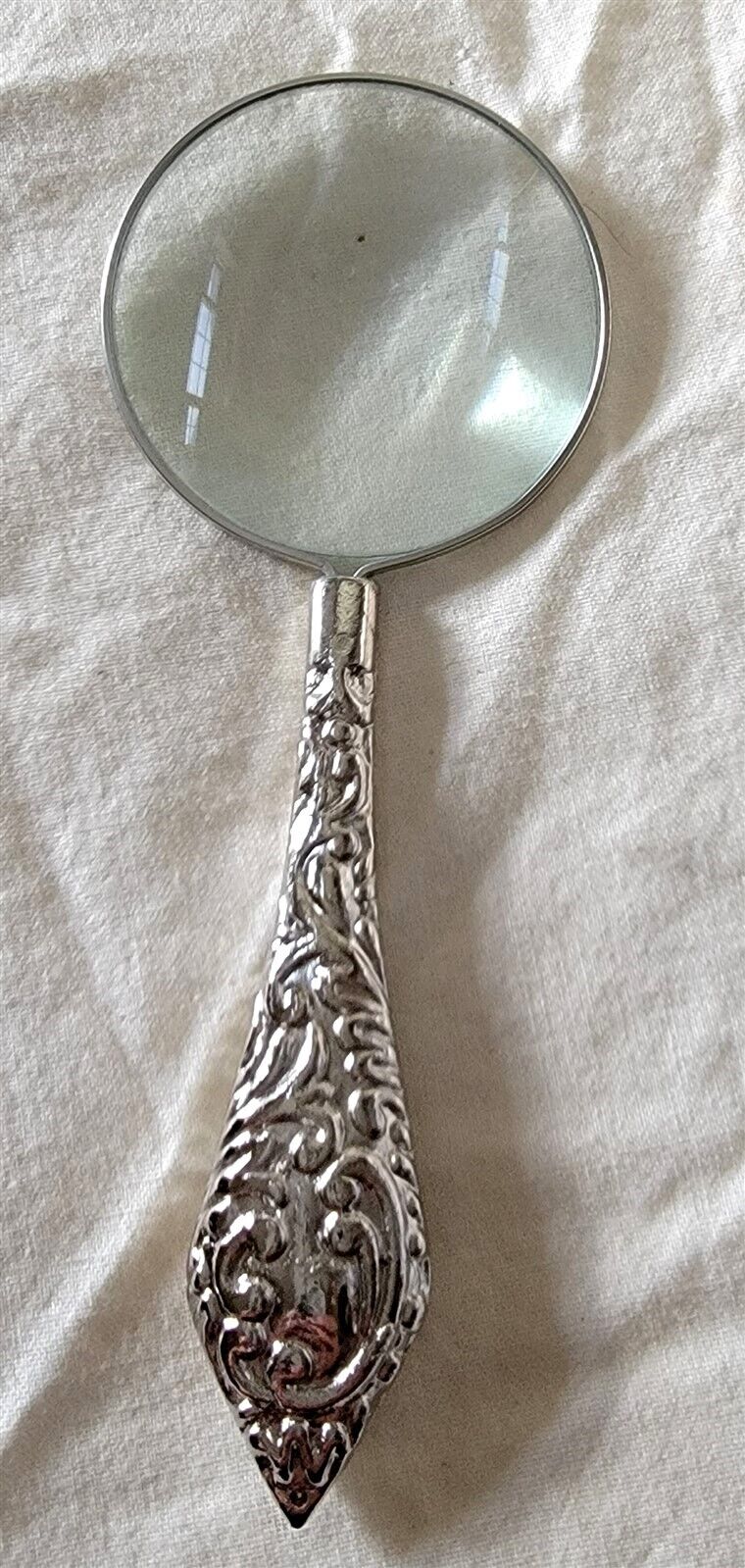 Victorian Trading Small Silver Magnifying Glass Desk Accessory 6C