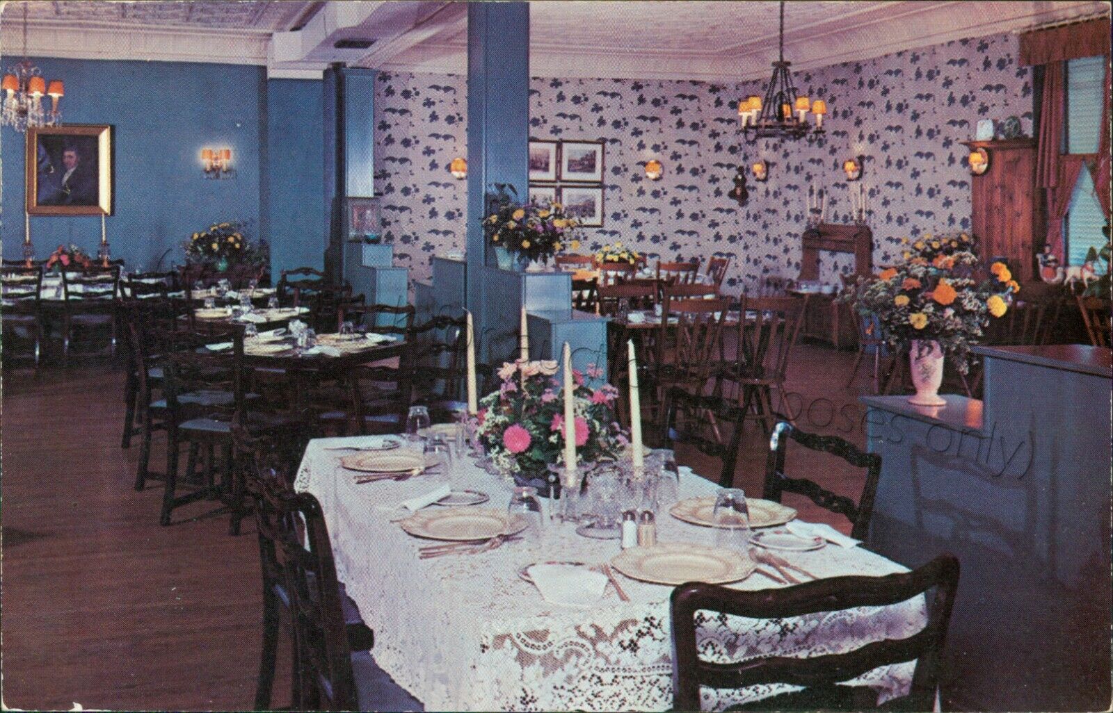 Plainfield, New Jersey - Clara Louise Tea Room Interior - Vintage NJ Postcard