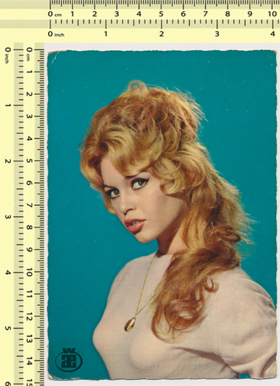 095 Brigitte Bardot - Sam Levin vintage original old photo postcard