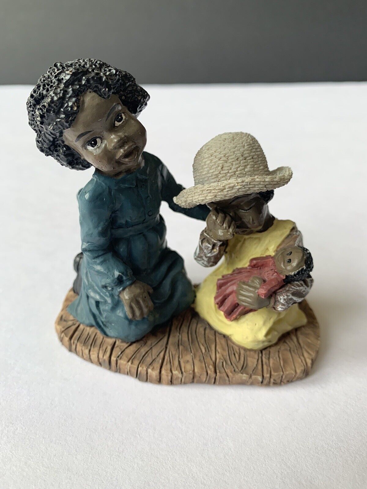 Young’s Inc. Vintage African American Girl and Crying Baby 4” Resin Figurine