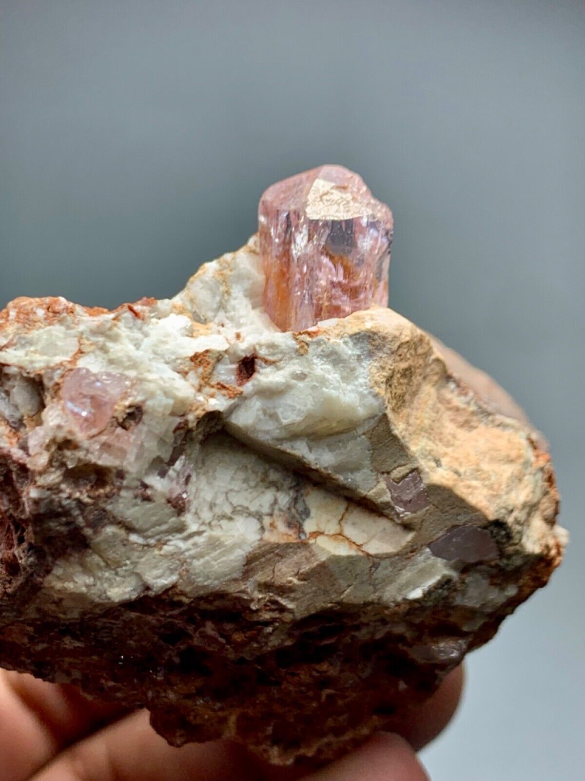 587 Cts Beautiful Terminated Pink Katlang  Topaz Crystal specimen From Pakistan