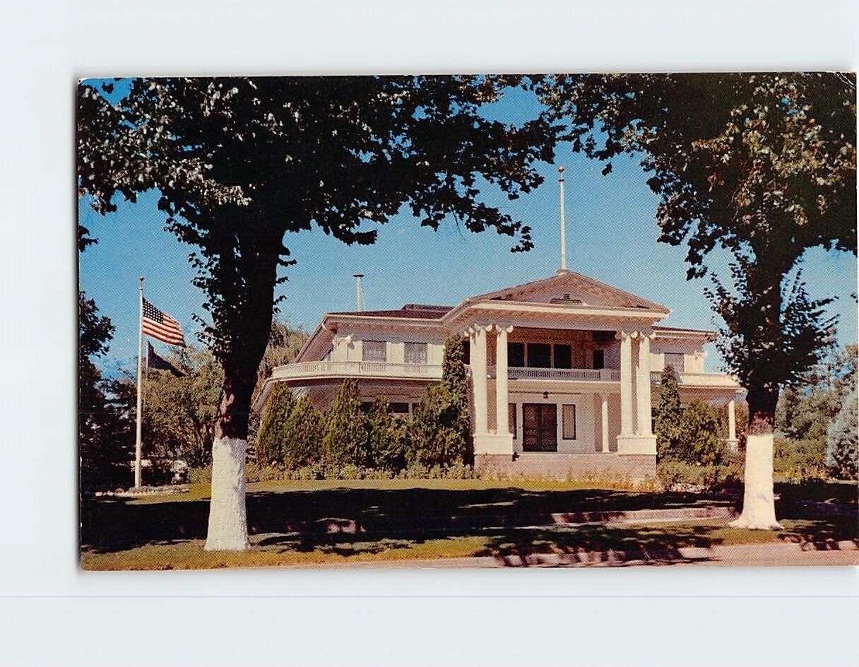 Postcard  The Governor\'s Mansion Carson City Nevada USA