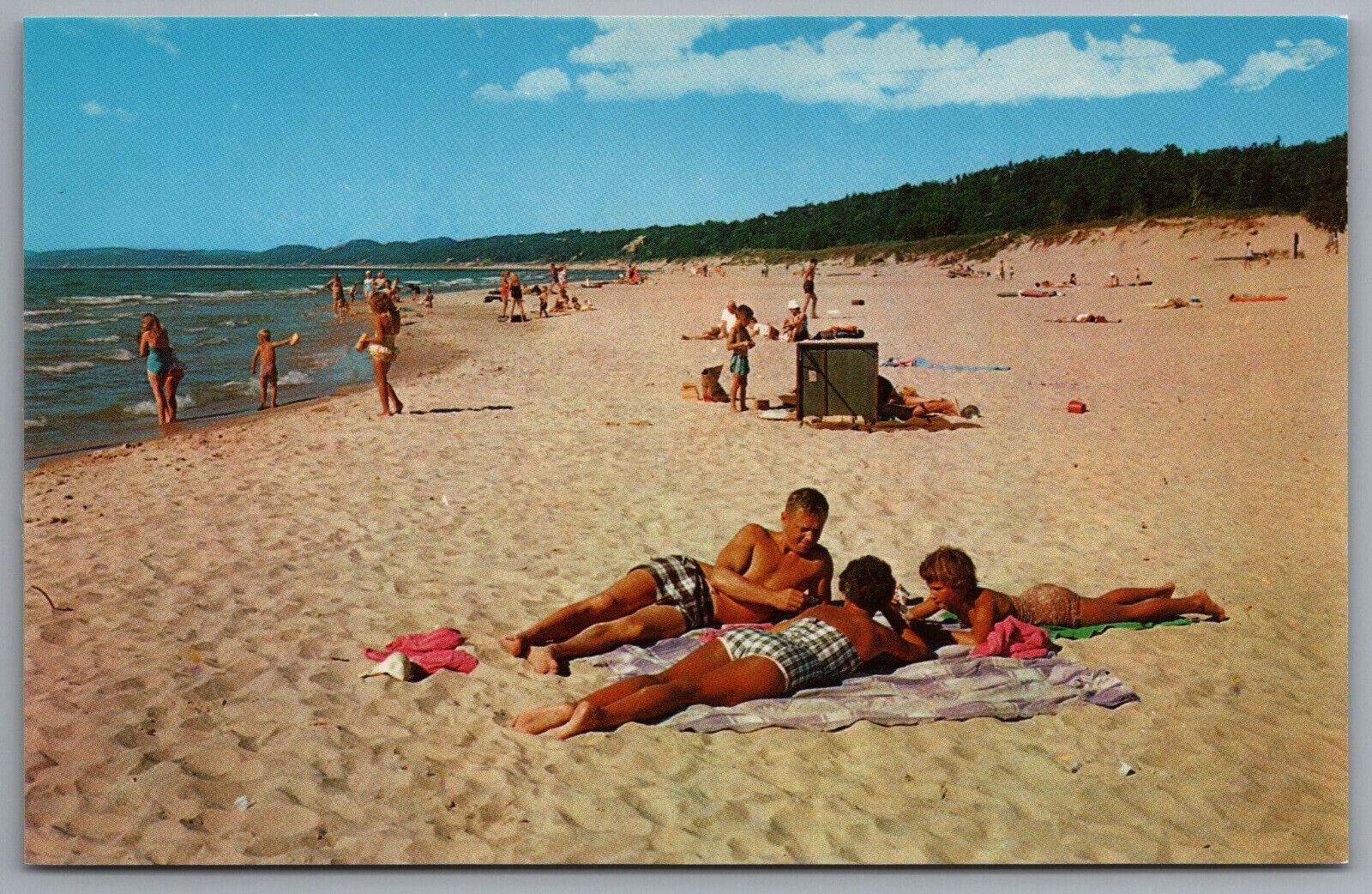Pentwater Michigan Beach Scene Lake Michigan c1958 Postcard