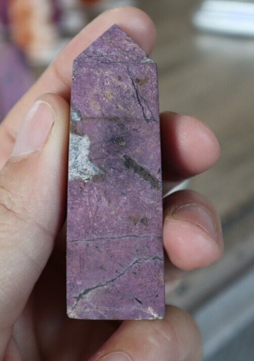 PURPURITE POINT 2.52 INCHES TALL/ 56.7 GRAMS