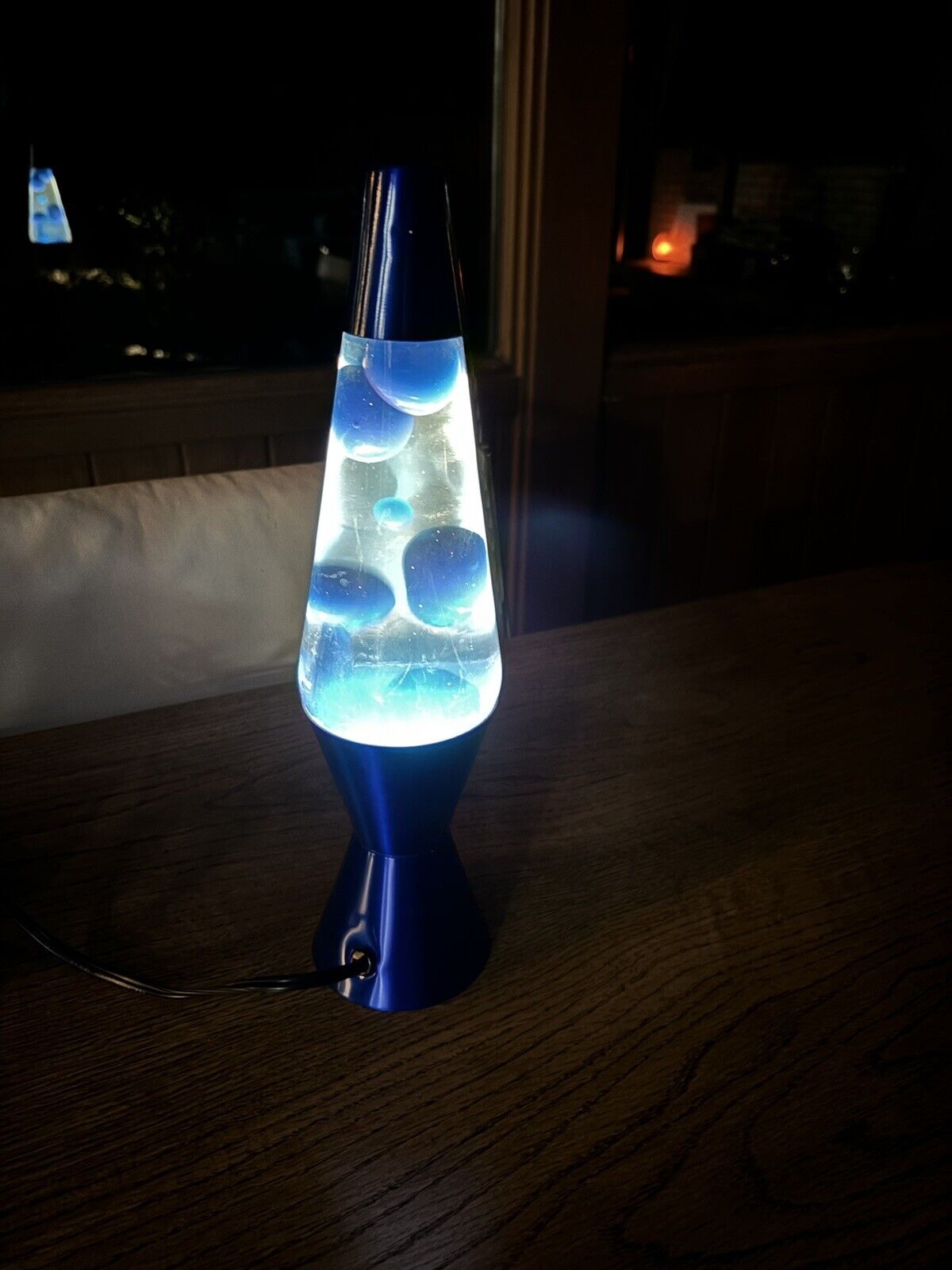 vintage lava lamp blue with blue base and top