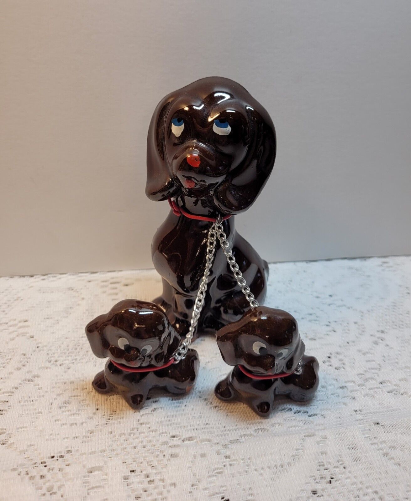 RARE: Vintage Redwear Mother Dachshund with 2 puppies on a chain figurine