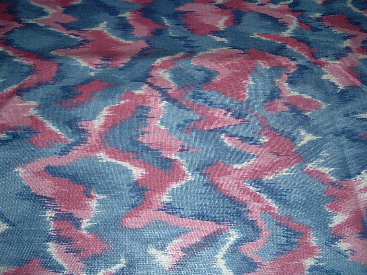 Vtg 80s NTT Fabrics Pink Blue Geometric Waves Quilt Sew Fabric 36x43 BTY #OB