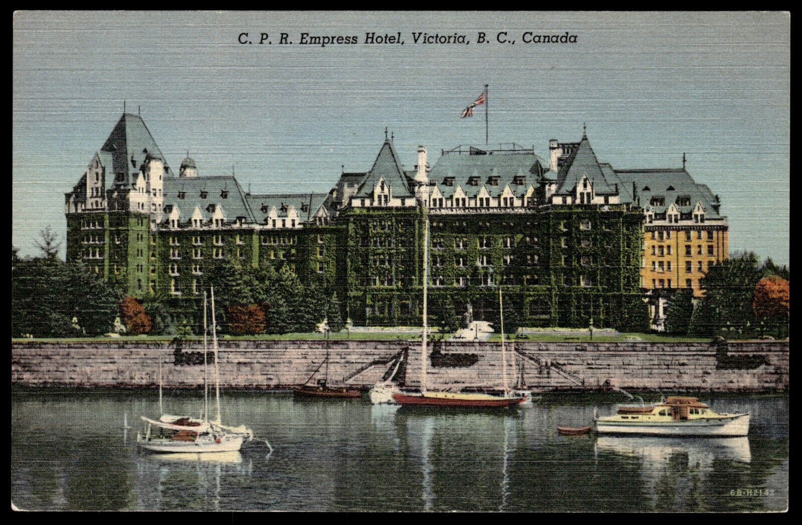 Postcard Linen C P R Empress Hotel Victoria BC Canada 1946