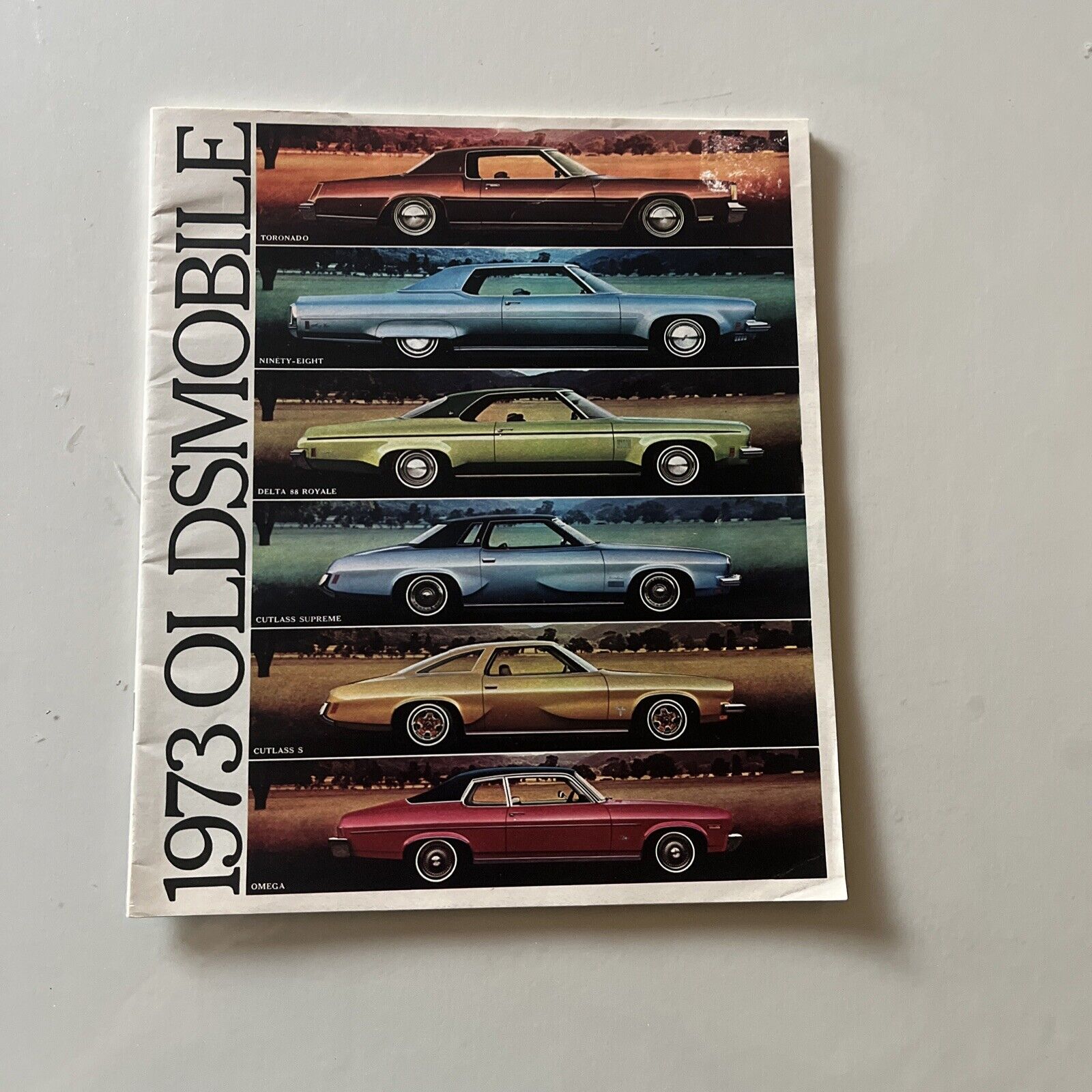 1973 Oldsmobile Sales Booklet 47 pages Cutlass, Toronado, Ninety-Eight, Delta 88