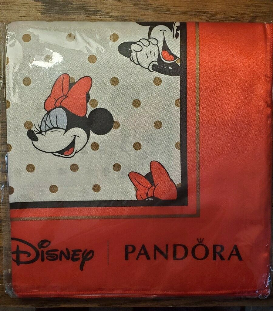 RARE Pandora LIMITED EDITION Disney Minnie Mouse Scarf - NEW - Mickey Mouse