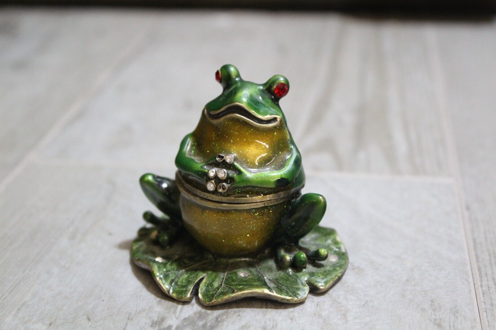 Metal Enamel Bejeweled Frog Trinket Box Hinged Red Jewel Eyes